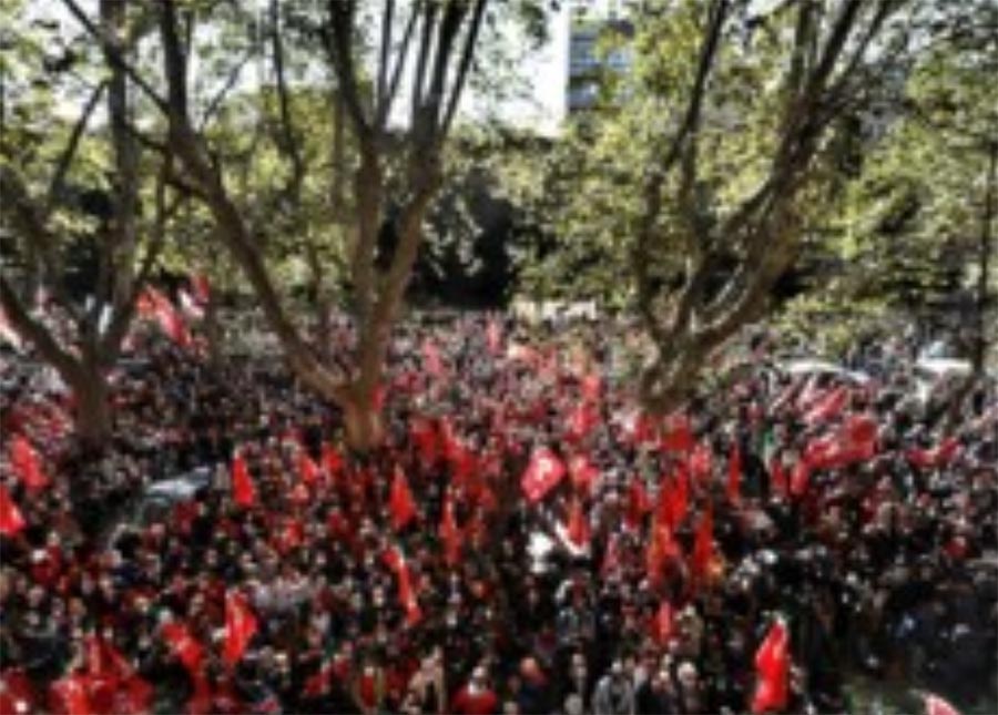 CGIL assaltata