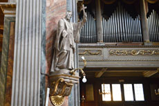 Interno della chiesa di Sant'Ambrogio