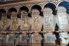 Coro ligneo intarsiato, capolavoro del Rinascimento lombardo